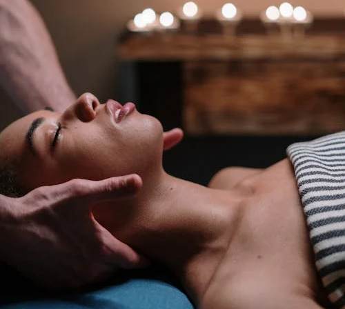 Ruecken Nacken Schulter und Kopfmassage